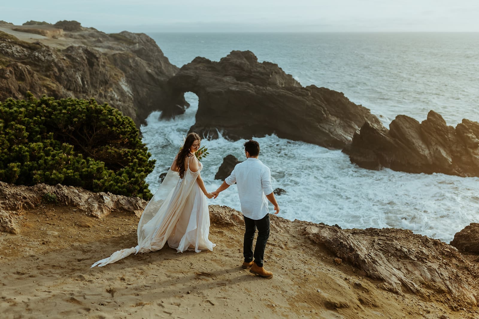 Couple elopes at Samuel Boardman State Park on the Oregon Coast